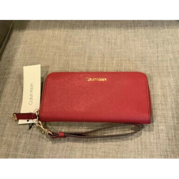 calvin klein clutch wallet